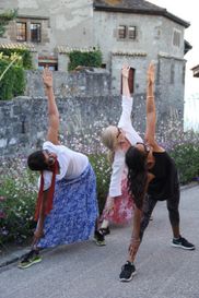 Group yoga course - Geneva Caroline Bergenström